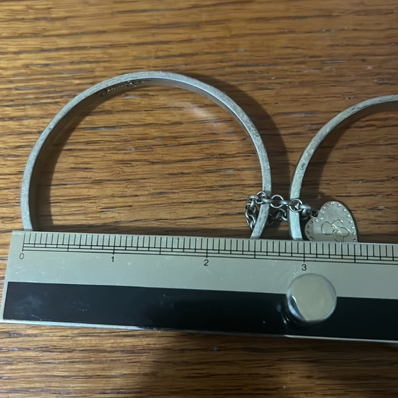 2 Jessica Simpson love to love Bangle bracelet set - Picture 3 of 3